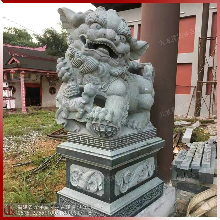 廟門口青石石獅子圖片